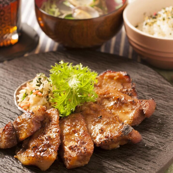 隠し食材で簡単美味！豚肉の味噌焼き